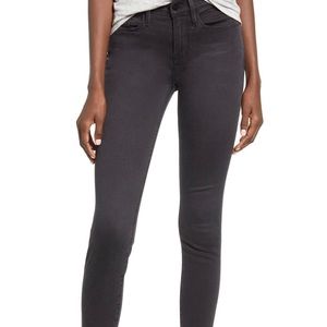 Frame Denim Black Le Skinny de Jeanne 24